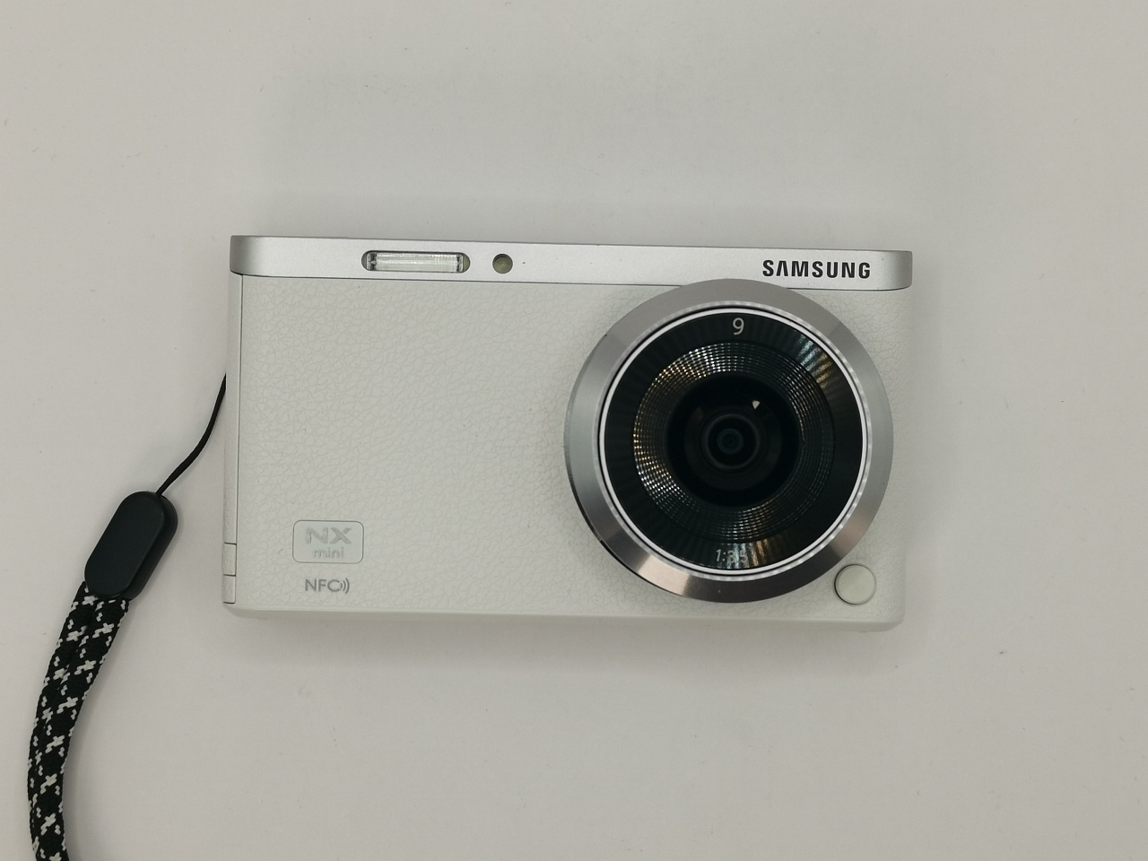 Samsung NX Mini 20 White фото №2