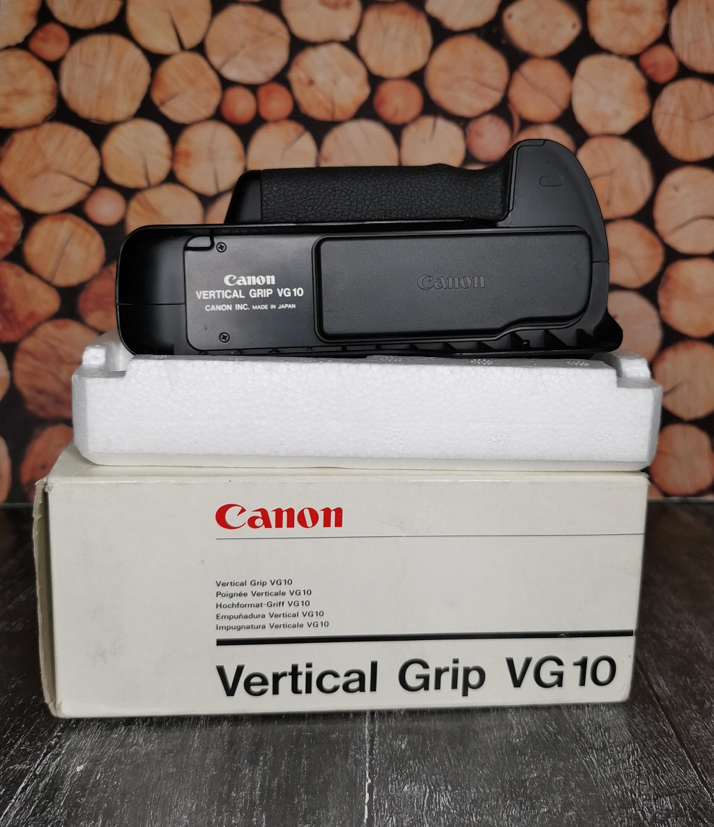 Canon Vertical Grip VG-10 фото №1