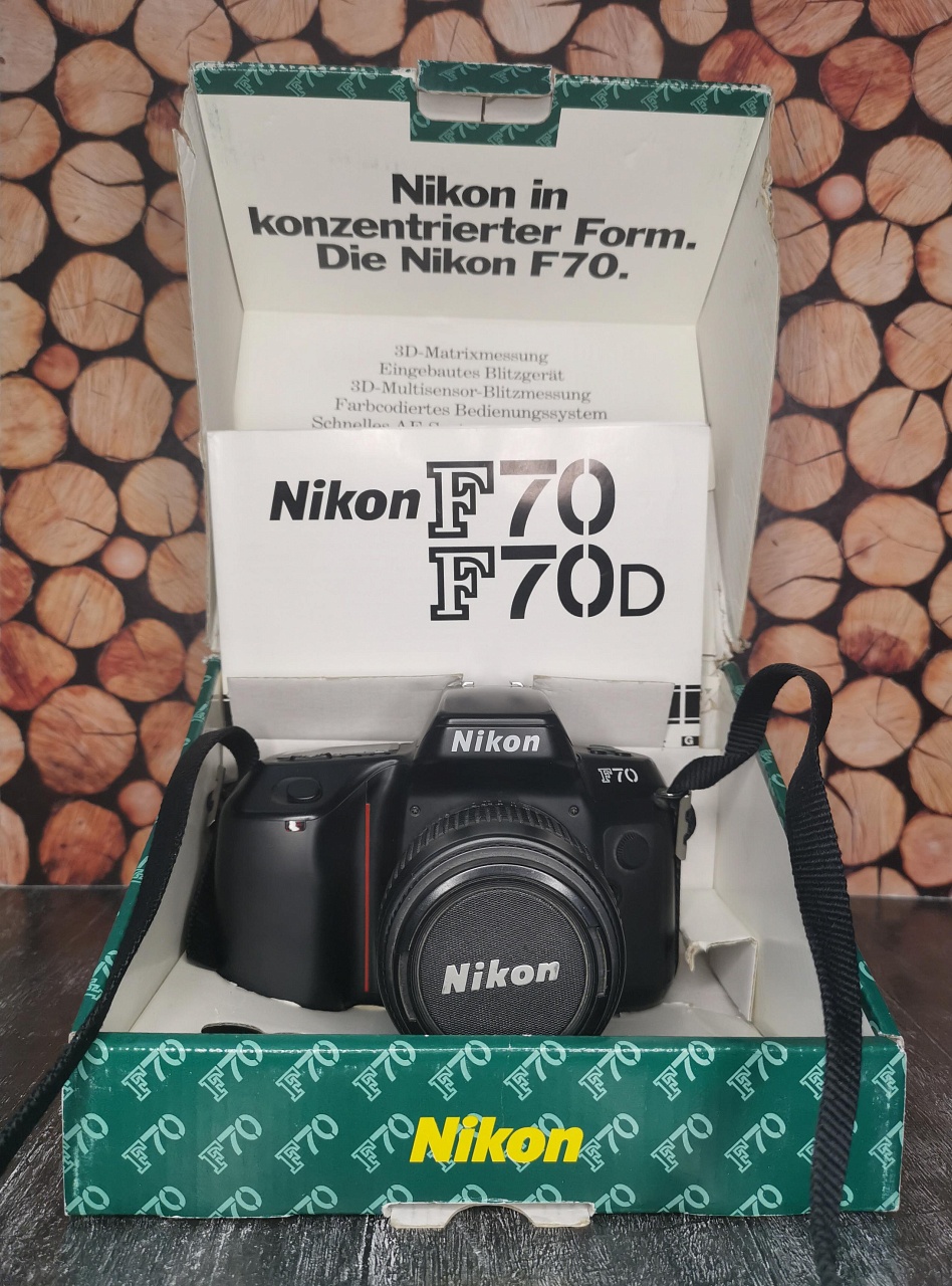 Nikon F70/N70 + Nikkor AF 35-80 mm  4.5-5.6 D (Набор) фото №1