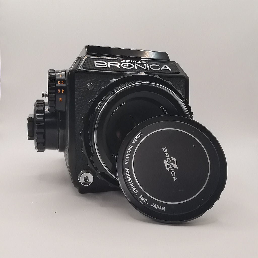 Bronica EC + Nikkor-P  1:2.8 75mm Black/Silver фото №6