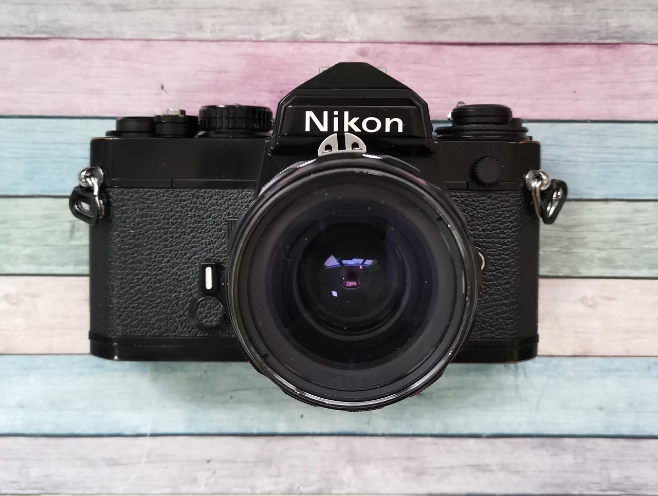 Nikon FE + Nikkor H 28 mm f/3.5 фото №1