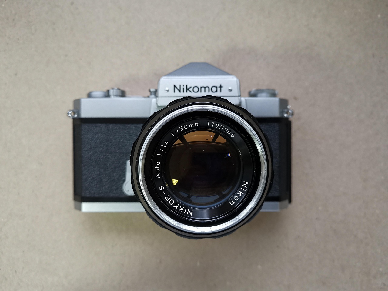Nikomat + Nikon Nikkor-S 50 mm f/1.4 фото №1