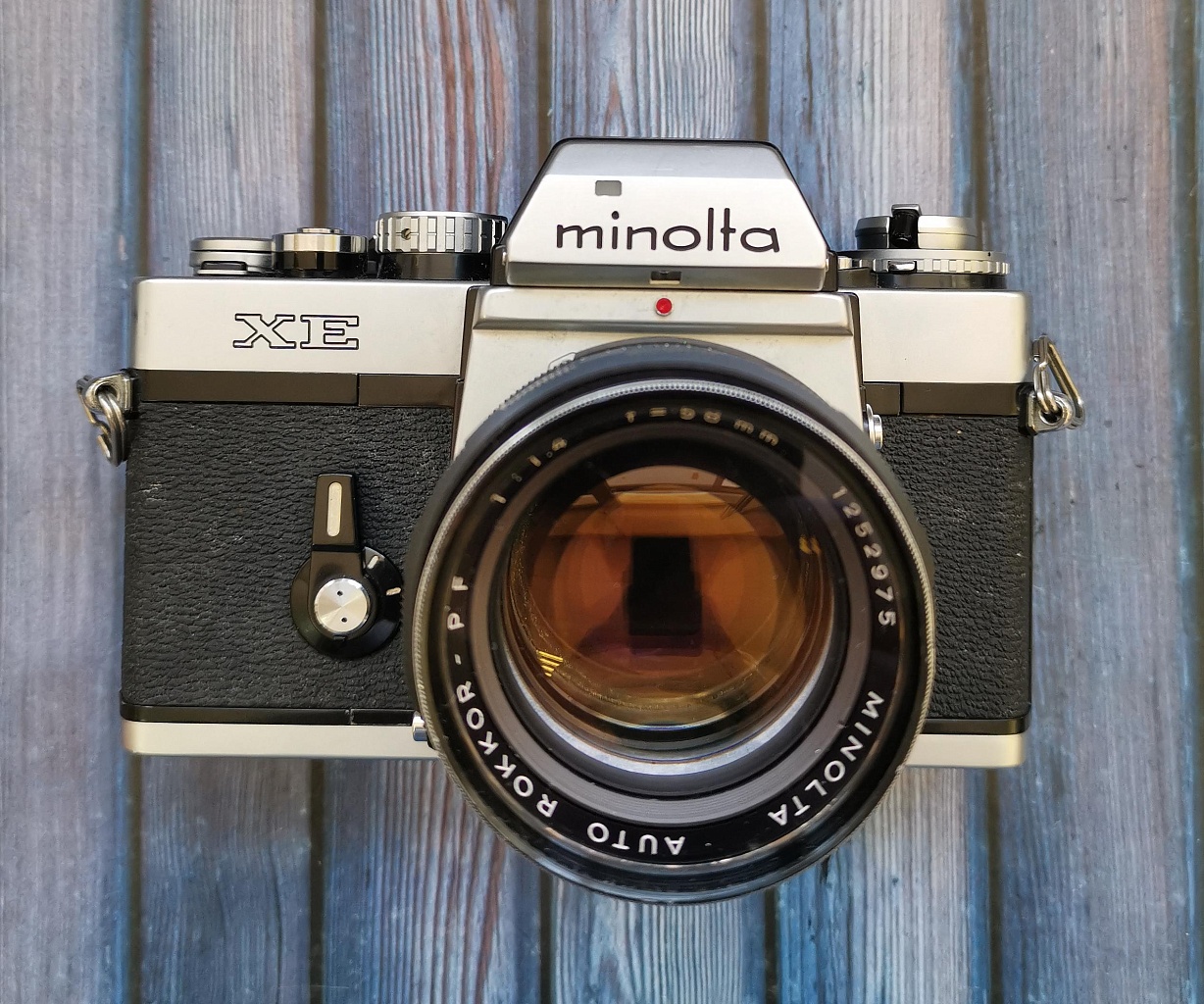 Minolta XE + Minolta auto rokkor-pf 58 mm f/1.4 фото №1