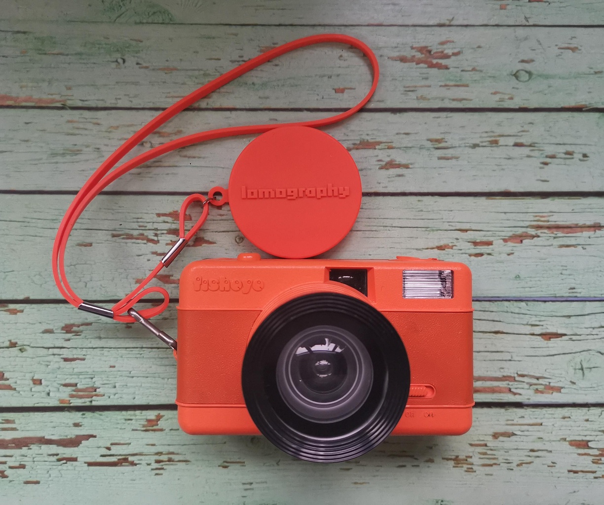 Fisheye Compact Camera Red фото №1