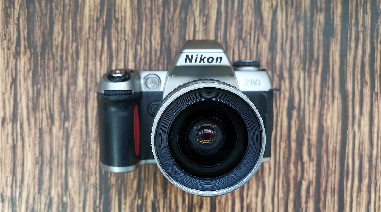 Nikon F80 + Nikon Nikkor 28-80 3.5-5.6 фото №1