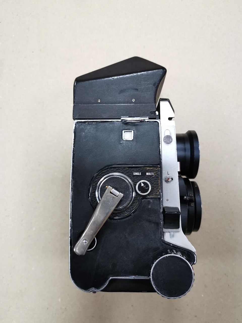 Mamiya C330 + Mamiya-Sekor 80 mm f/2.8, призма, уценка за внешний вид фото №4
