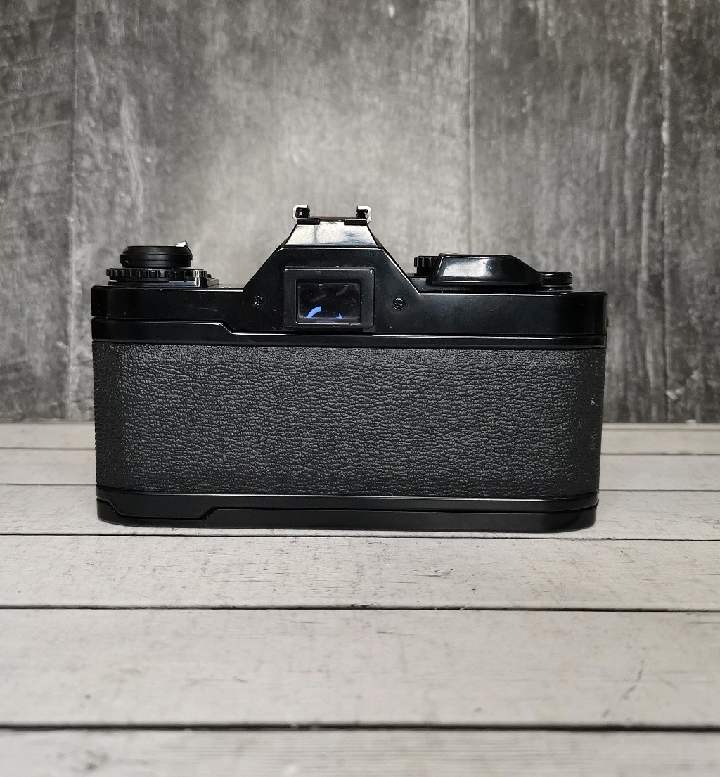 Canon Av-1 Black (Body) фото №5