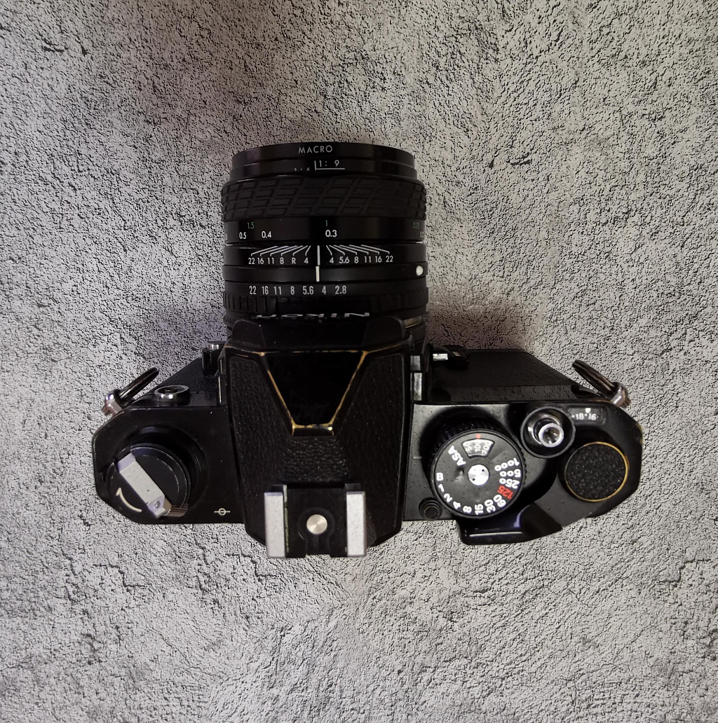 Nikon FM + Sigma Mini-Wide II 28mm 1:2.8 фото №2