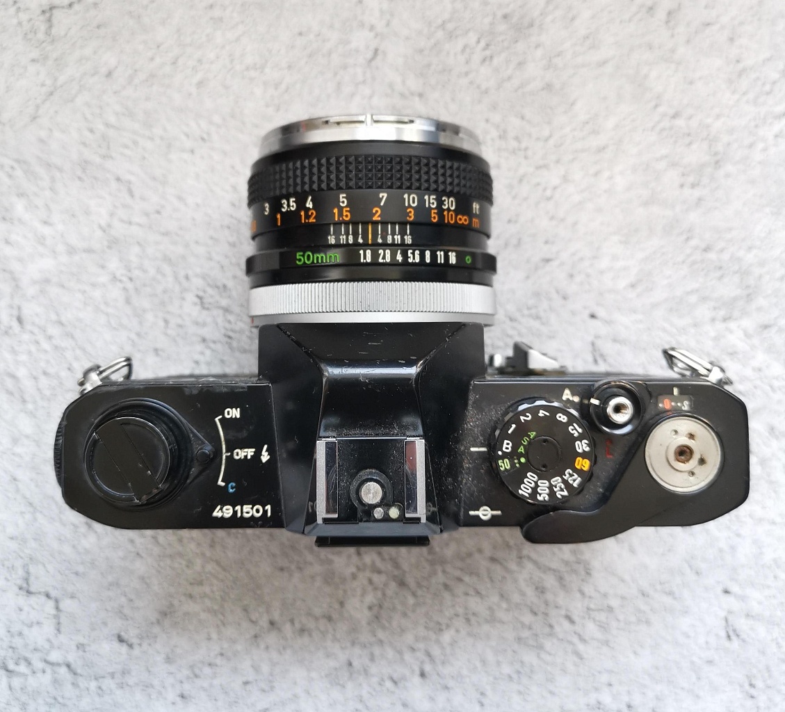 Canon FTb QL (Black) + Canon Lens FD 50mm 1:1.8 фото №2
