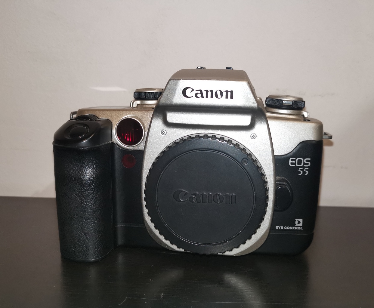 Canon EOS 55 (body) фото №1