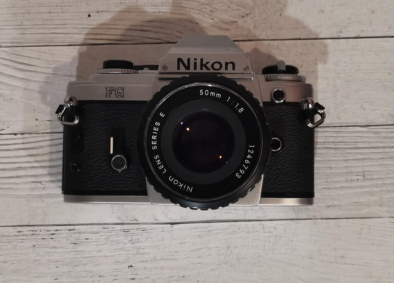 Nikon FG + Nikon Lens series e 50 mm F/1.8 фото №4