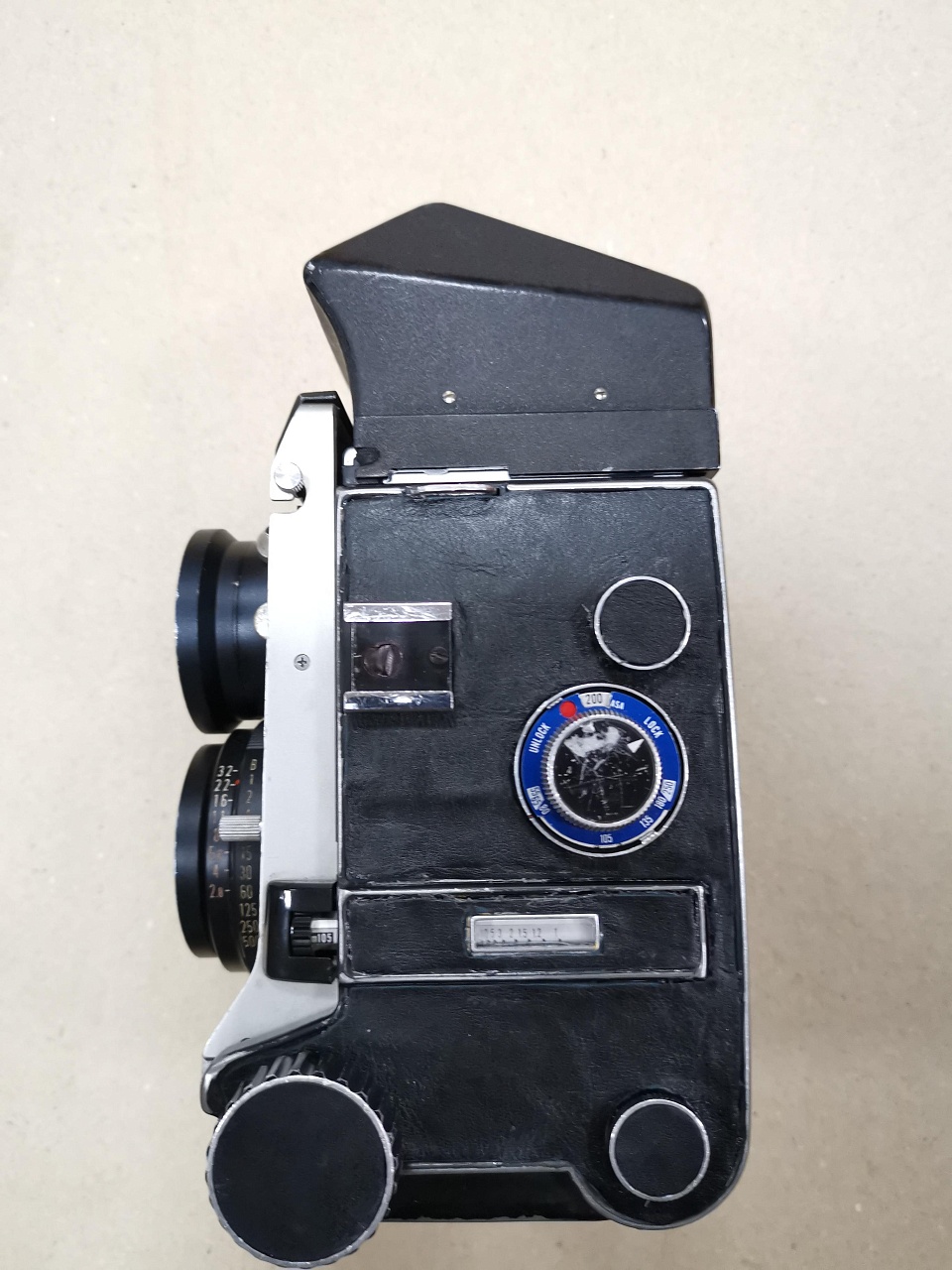 Mamiya C330 + Mamiya-Sekor 80 mm f/2.8, призма, уценка за внешний вид фото №3