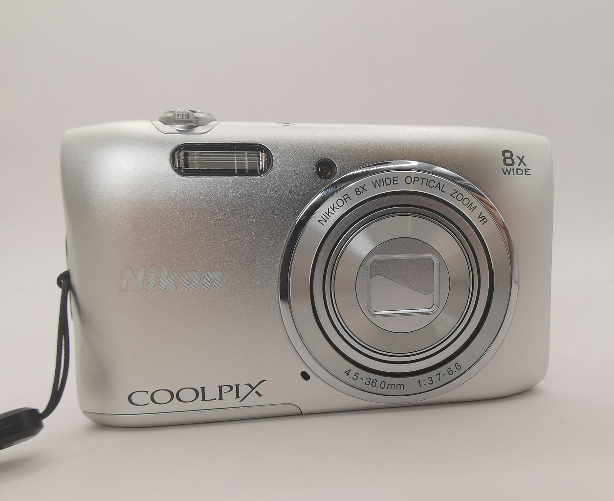 Nikon CoolPix S3600 фото №1