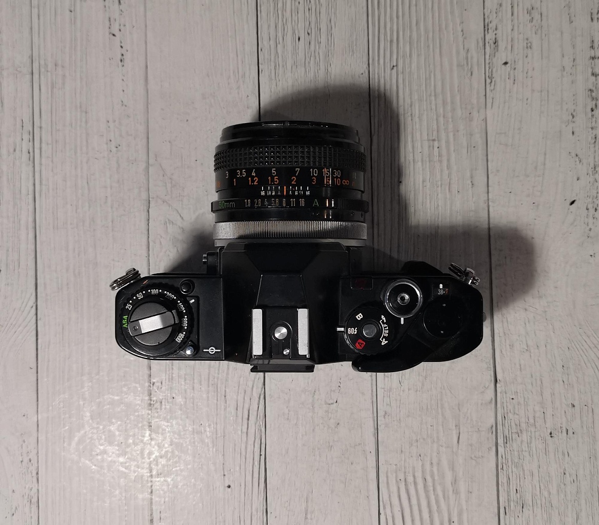 Canon Av-1 (Black) + Canon Fd 50/1,8 фото №2