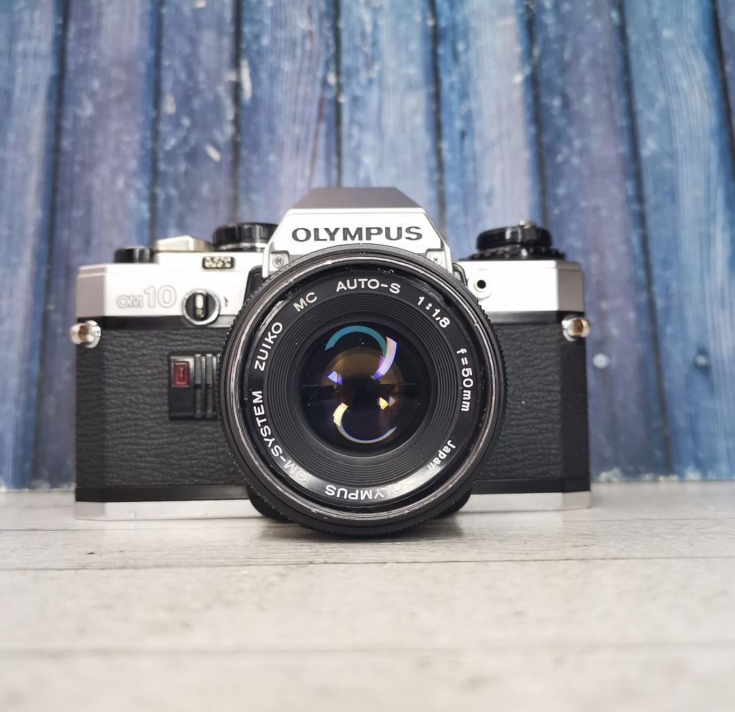 Olympus OM-10 + Olympus OM-System Zuiko 50 mm f/ 1.8 Auto-S фото №1