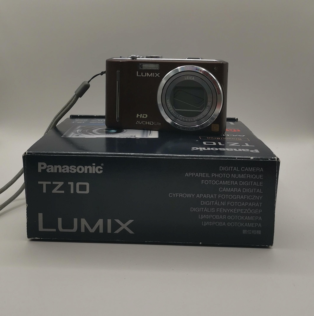 Panasonic LUMIX DMC-TZ10 brown уценка фото №1