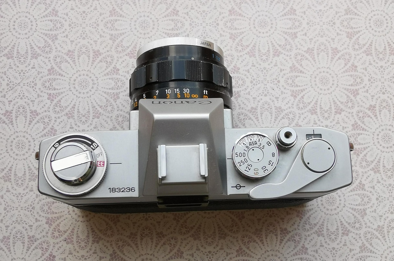 Canon EXee + Canon Lens EX 50 mm f/1.8 фото №2