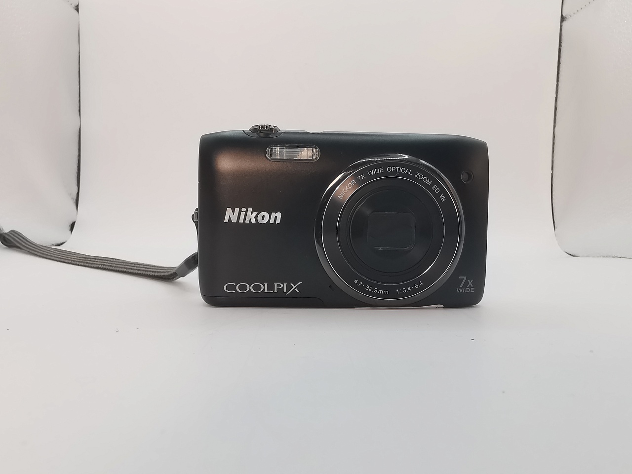 Nikon Coolpix s3500 black (уценка) фото №1