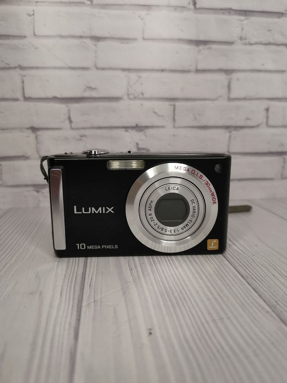 Panasonic LUMIX DMC-FS5 фото №2