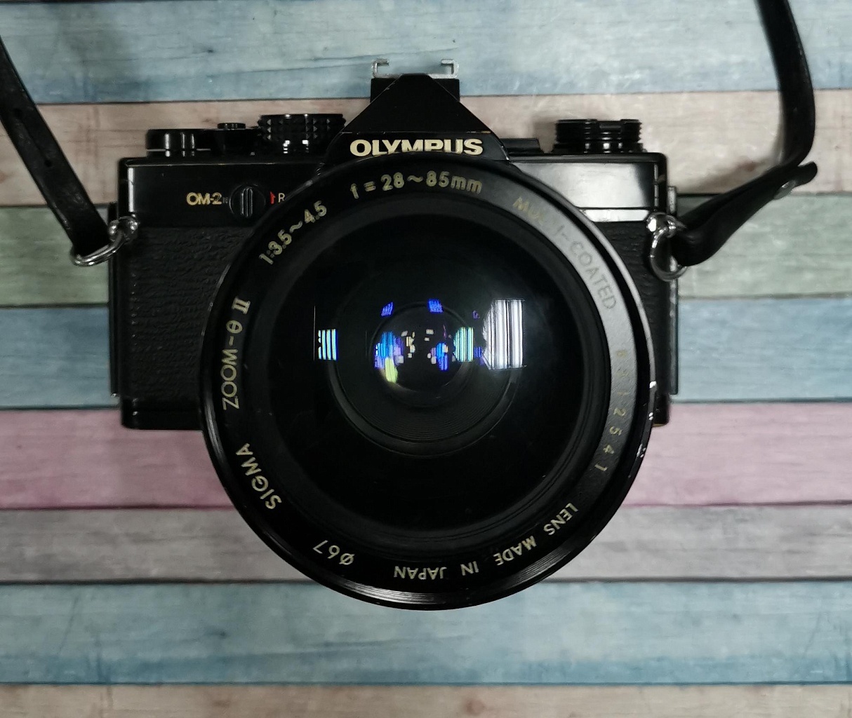 Olympus om-2n черный + Sigma zoom 28-85 mm f/3.5-4.5 фото №1