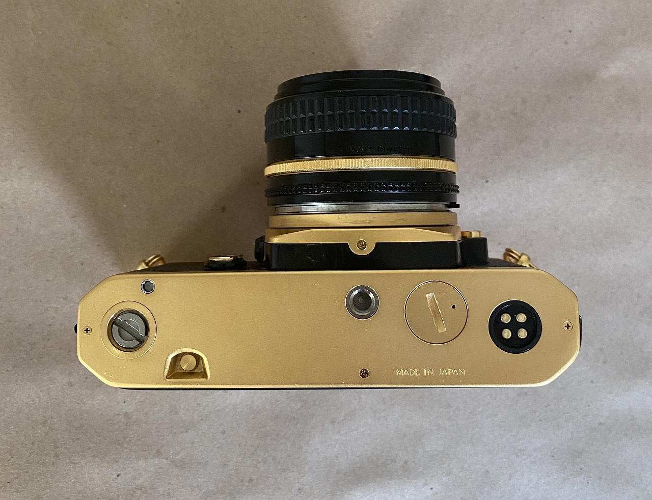 Nikon FM + Nikkor 50 1:1.8 GOLD SET фото №5
