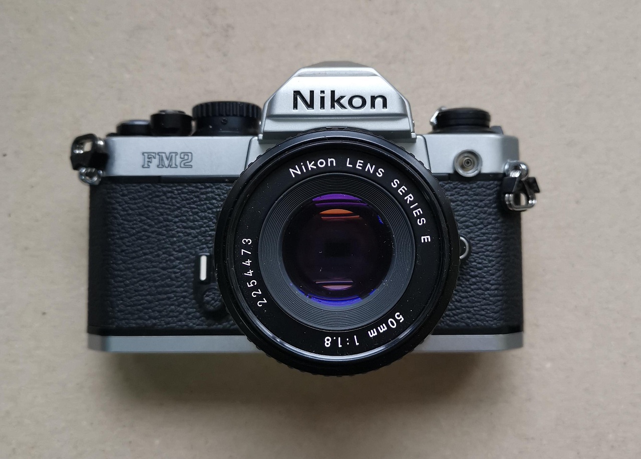 Nikon FM2 + Nikkor 50 mm f/1.8 фото №1