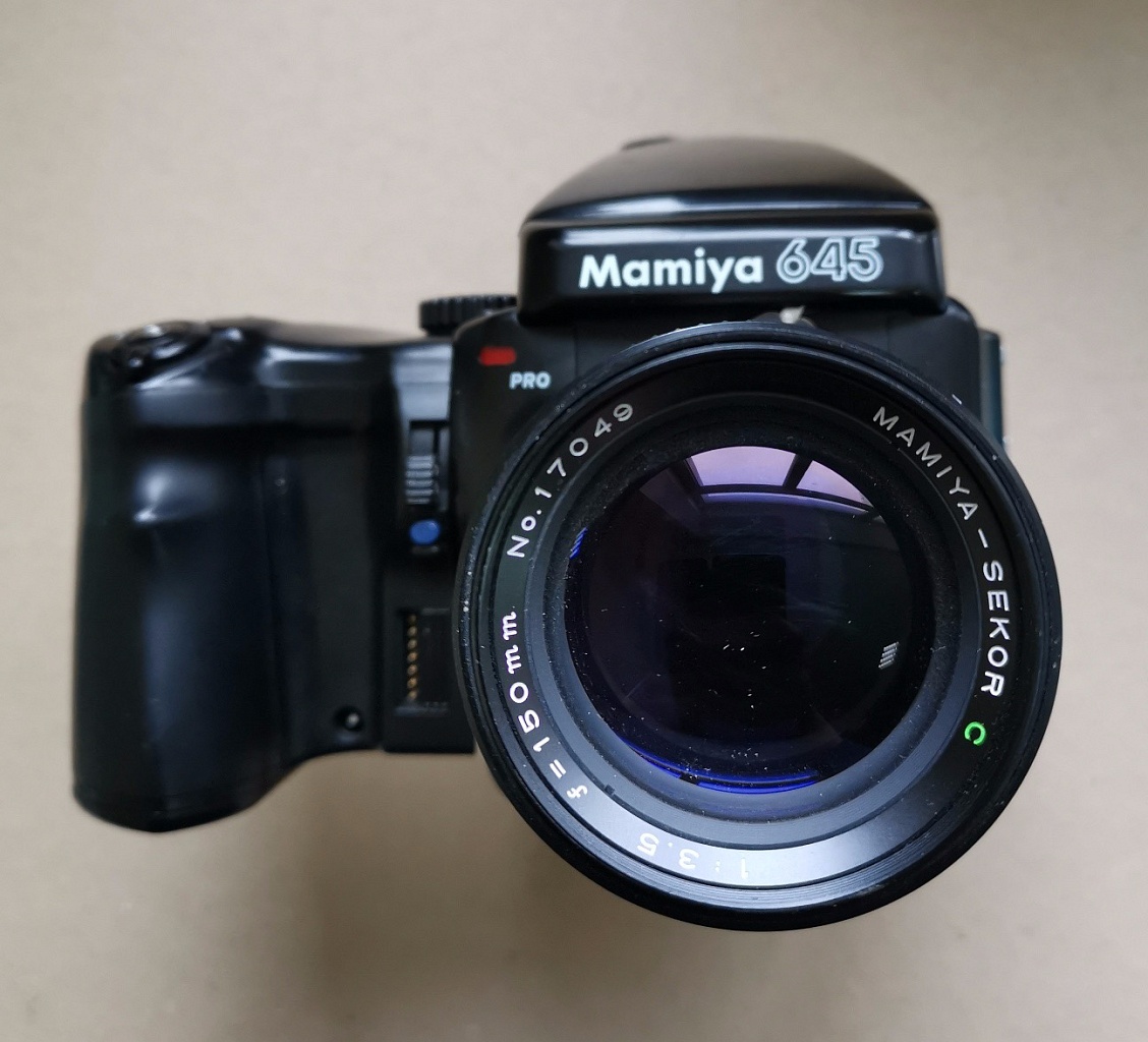 Mamiya 645 Pro + Mamiya-Sekor C 150 mm f/3.5 фото №1