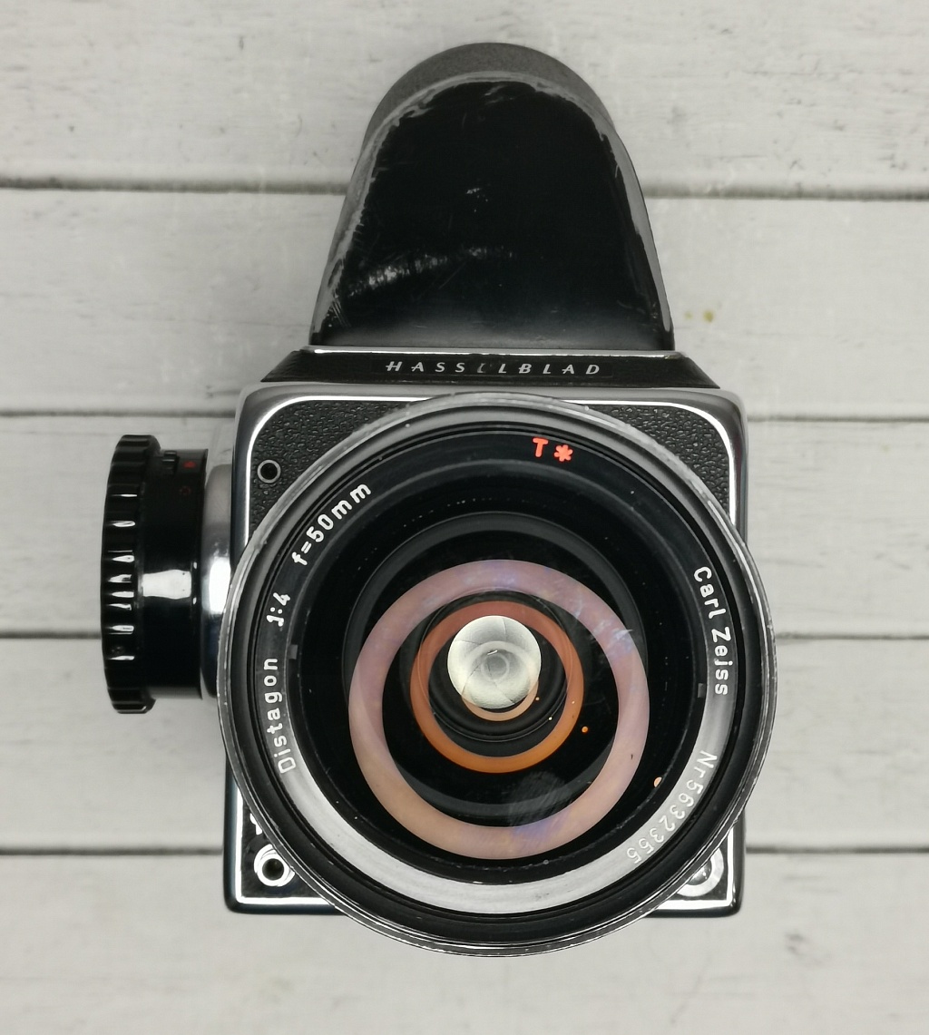 Hasselblad 500C + Carl Zeiss Distagon 50mm F4 фото №1