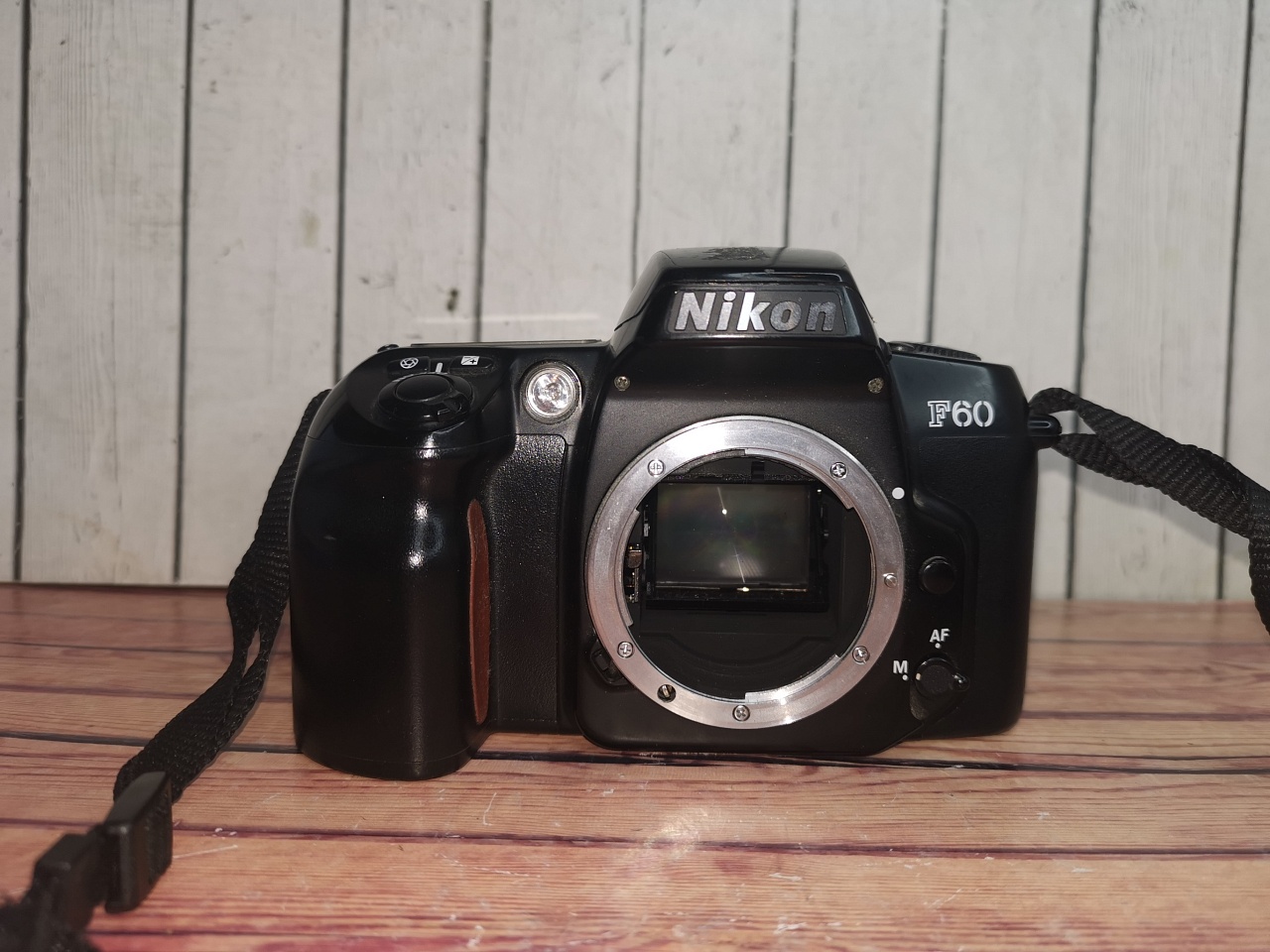 Nikon F60 боди (уценка) фото №1