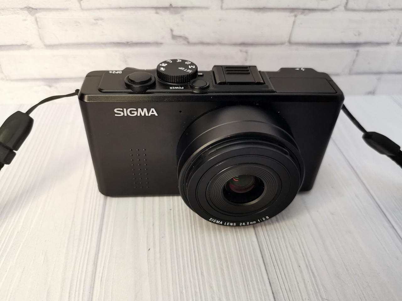Sigma DP2s Digital Camera большой набор фото №5