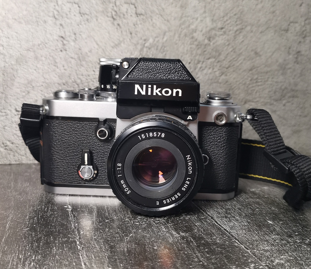 Nikon F2 Silver + Nikkor 50mm 1.8 E фото №1