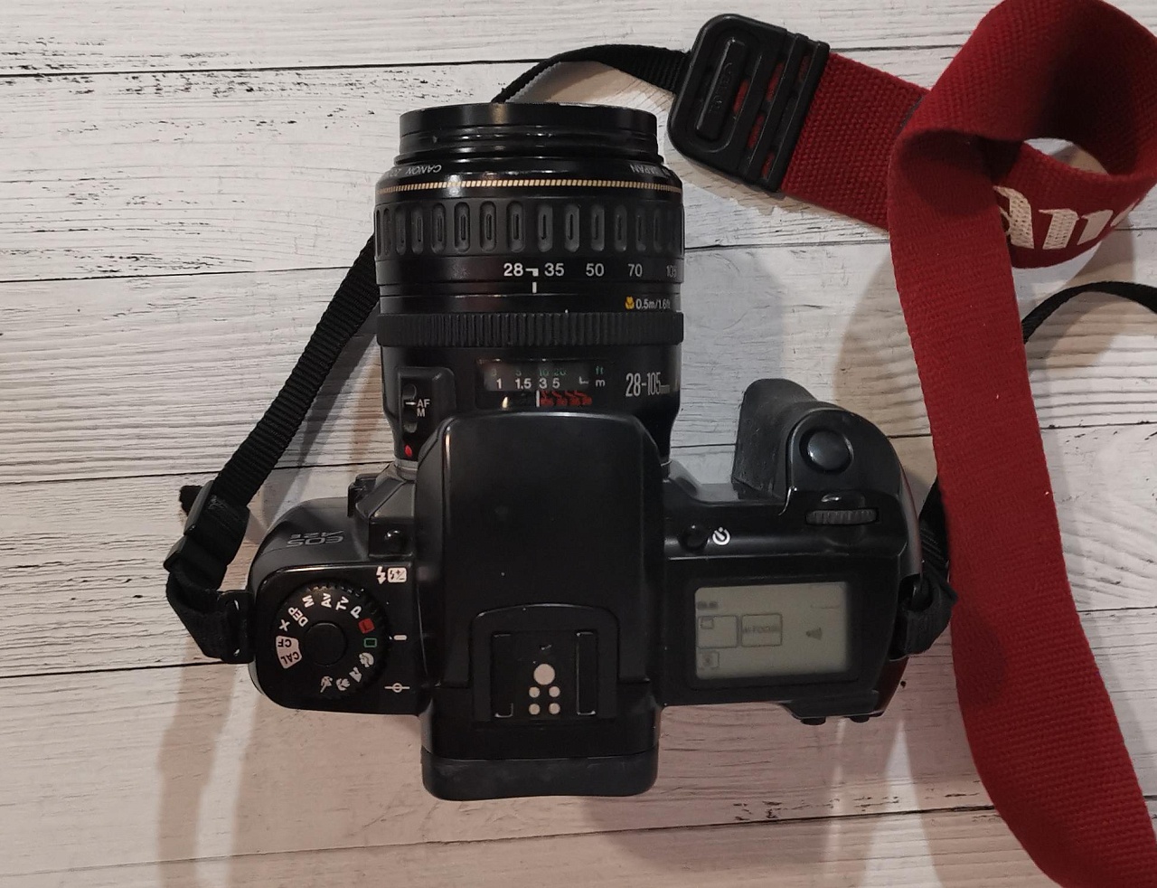 Canon EOS A2e + Canon Zoom Lens EF 28-105 mm F/3.5-4.5 фото №2